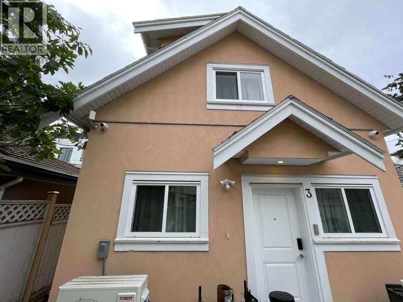 #Laneway 276 48TH Avenue, Vancouver, British Columbia, V5Y2Y8, Vancouver, British Columbia — photo 1 of 5