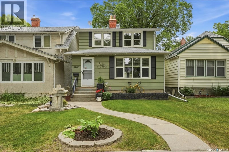 3208 Victoria AVENUE, Regina, Saskatchewan, S4T1L4, Regina, Saskatchewan — photo 1 of 5