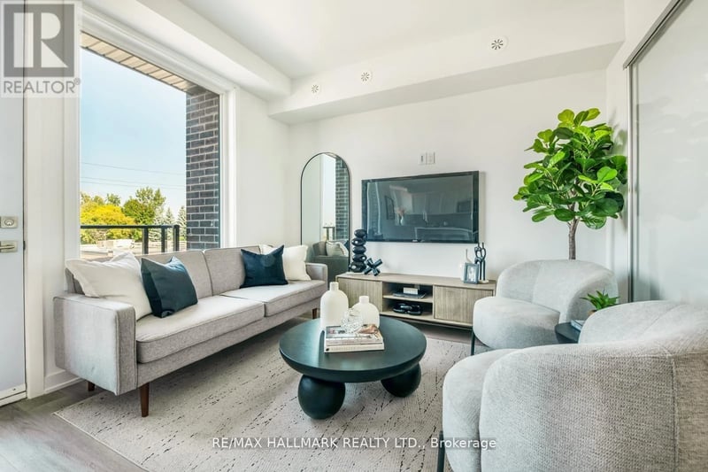 #1 1483 O'Connor Drive, Toronto (O'Connor-Parkview), Ontario, M4B2V5, Toronto (O'Connor-Parkview), Ontario — photo 1 of 5