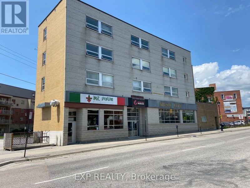 221 Algonquin Avenue, North Bay (Central), Ontario, P1B4V8, North Bay (Central), Ontario — photo 1 of 5