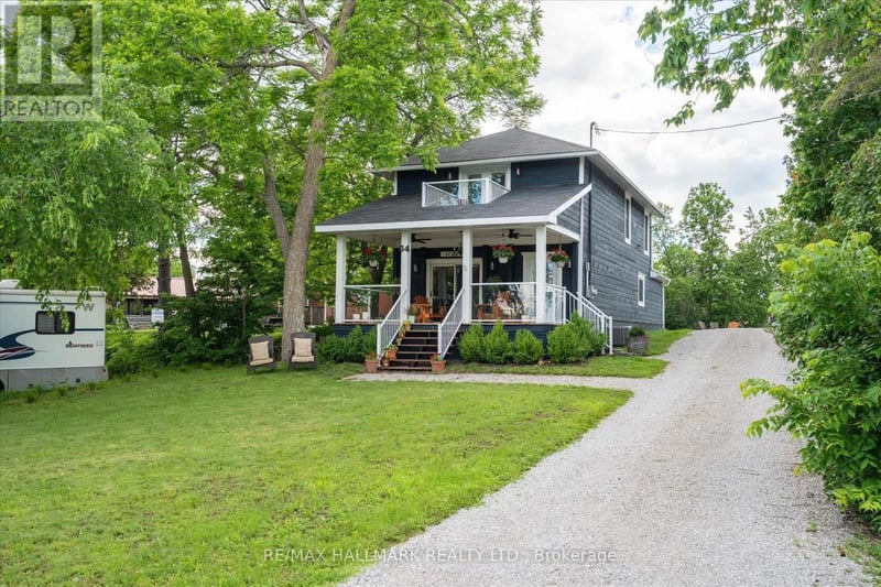 64 Front Street East, Kawartha Lakes (Bobcaygeon), Ontario, K0M1A0, Kawartha Lakes (Bobcaygeon), Ontario — photo 1 of 5