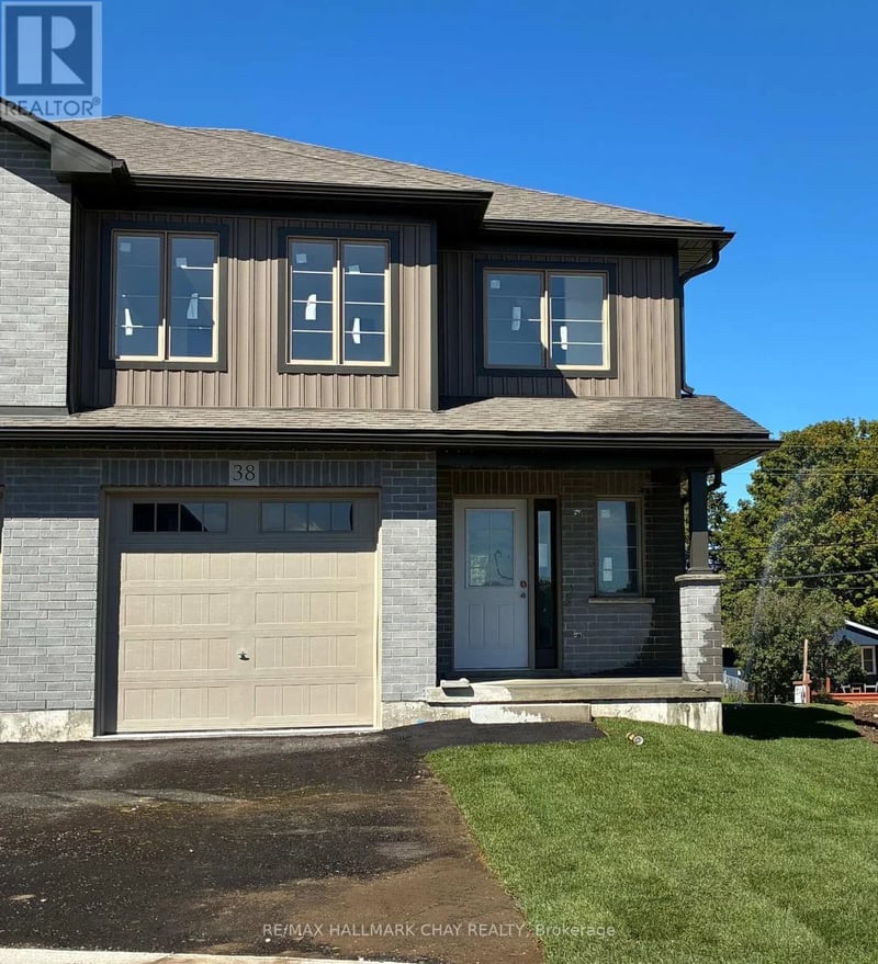 38 Strath Crescent, Springwater (Elmvale), Ontario, L0L1P0, Springwater (Elmvale), Ontario — photo 1 of 5