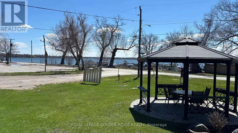 19 Lake Drive North, Georgina (Keswick North), Ontario, L4P1A2, Georgina (Keswick North), Ontario — photo 1 of 5