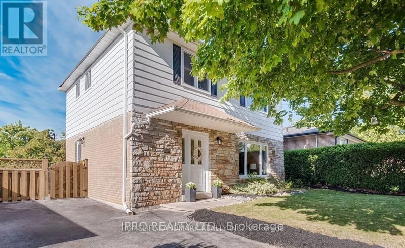 #BSMT 755 Botany Hill Crescent, Newmarket (Huron Heights-Leslie Valley), Ontario, L3Y3A7, Newmarket (Huron Heights-Leslie Valley), Ontario — photo 1 of 5