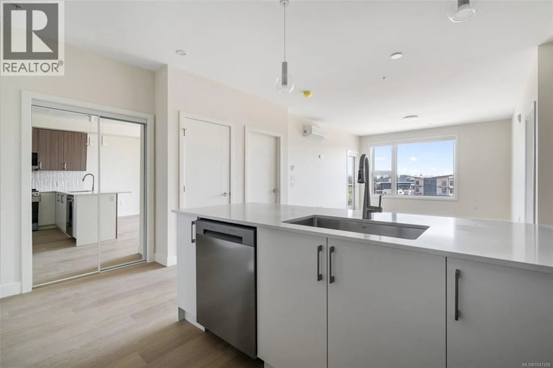 #609 777 Station Avenue, Langford, British Columbia, V9B7K5, Langford, British Columbia — photo 1 of 5