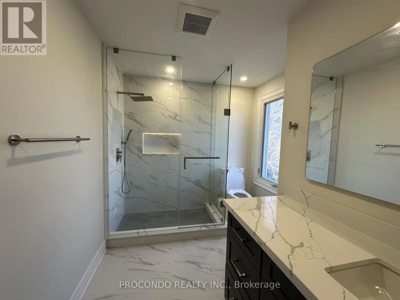 #Room 1 3366 Mulcaster Road, Mississauga (Erin Mills), Ontario, L5L5A7, Mississauga (Erin Mills), Ontario — photo 1 of 4
