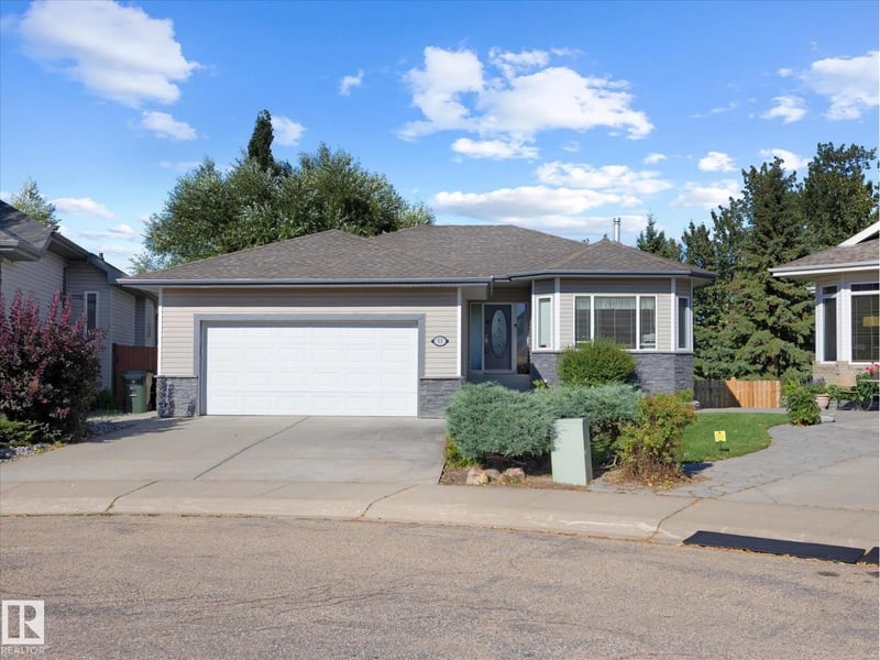 51 CHARLTON PT, Sherwood Park, Alberta, T8H2C9, Sherwood Park, Alberta — photo 1 of 5