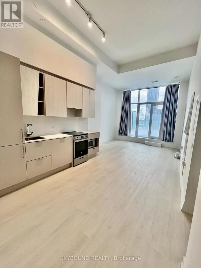 #529 3900 Confederation Parkway, Mississauga (City Centre), Ontario, L5B0K7, Mississauga (City Centre), Ontario — photo 1 of 5