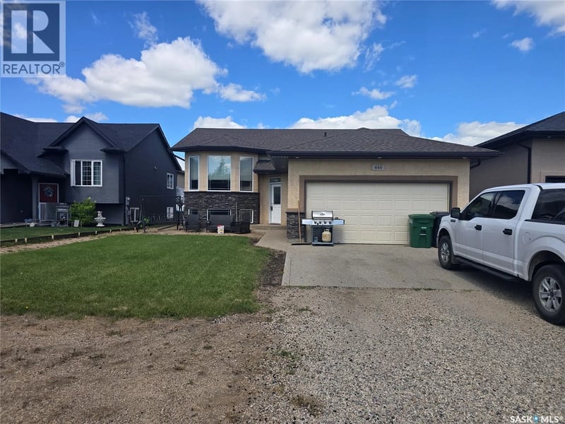 444 5th AVENUE, Pilot Butte, Saskatchewan, S0G3Z0, Pilot Butte, Saskatchewan — photo 1 of 5