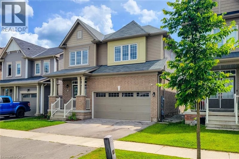 11 ESTHER Crescent, Thorold, Ontario, L3B0E9, Thorold, Ontario — photo 1 of 5
