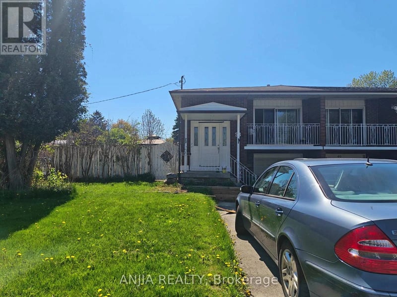 #Main 58 Kitchener Road, Toronto (West Hill), Ontario, M1E2X5, Toronto (West Hill), Ontario — photo 1 of 5