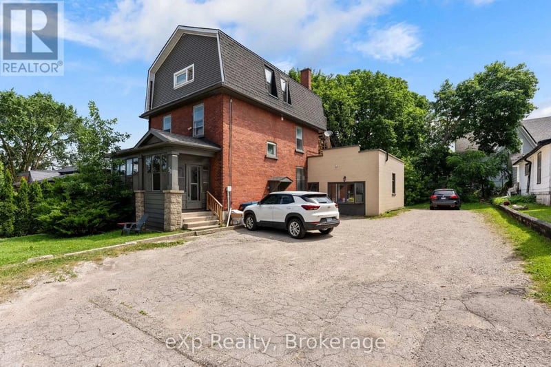 31 Waterloo Street South, Stratford, Ontario, N5A4A5, Stratford, Ontario — photo 1 of 5