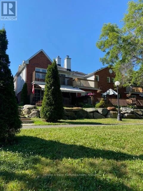 39 Shoreline Drive, Bracebridge, Ontario, P1L1Z3, Bracebridge, Ontario — photo 1 of 5