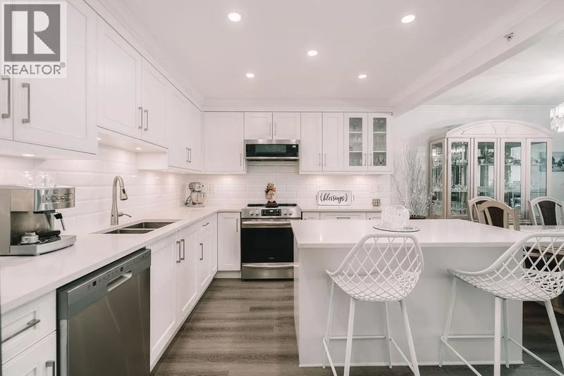 #301 19236 FORD Road, Pitt Meadows, British Columbia, V3Y2K1, Pitt Meadows, British Columbia — photo 1 of 5