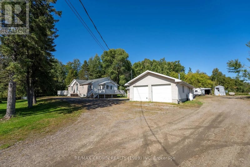870 Highway 17 East, North Bay (Widdifield), Ontario, P1A0A2, North Bay (Widdifield), Ontario — photo 1 of 5