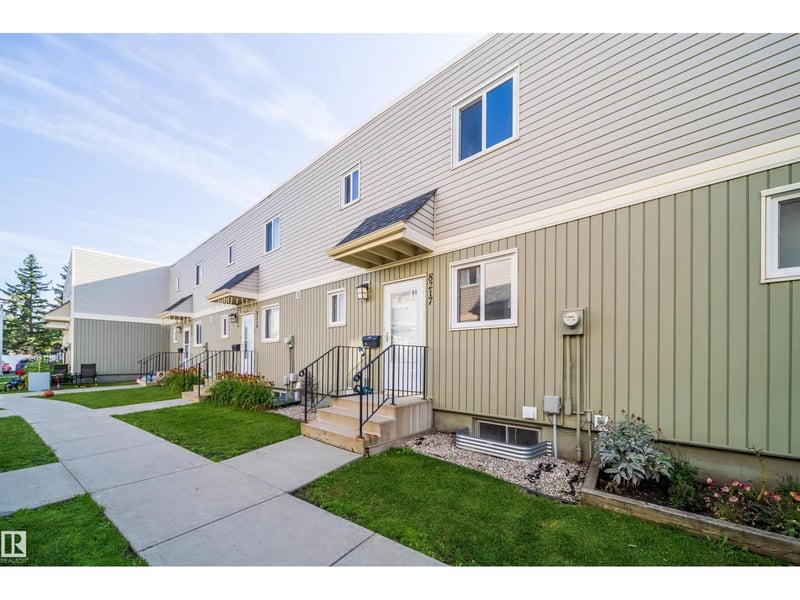 8217 182 ST NW NW, Edmonton, Alberta, T5T1L2, Edmonton, Alberta — photo 1 of 5