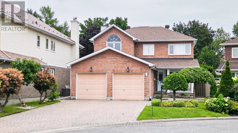 4 GLENARDEN Court, Ottawa, Ontario, K2G5V9, Ottawa, Ontario — photo 1 of 5