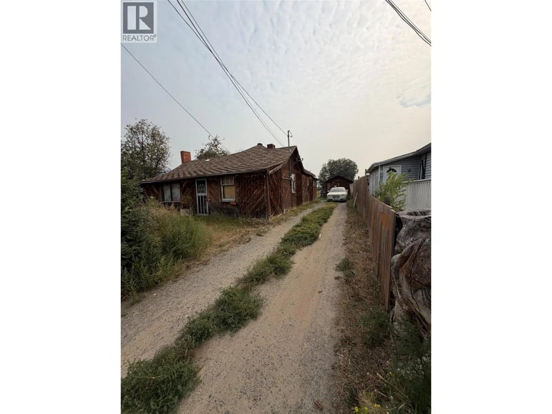 1606 Pine Street, Merritt, British Columbia, V1K1K8, Merritt, British Columbia — photo 1 of 5