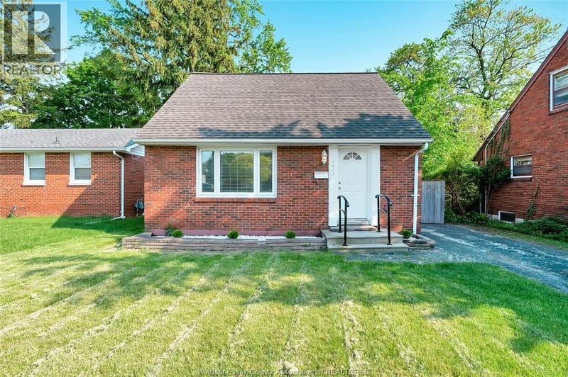 6633 WYANDOTTE Street, Windsor, Ontario, N8S1P5, Windsor, Ontario — photo 1 of 5