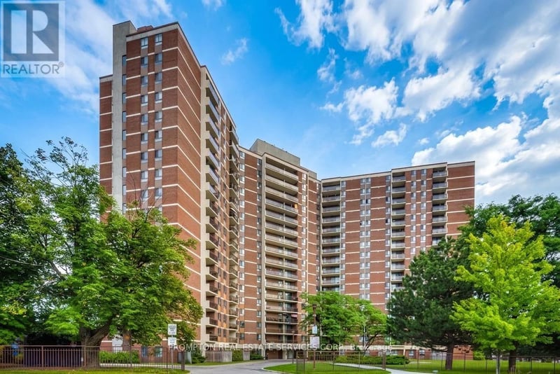 #104 121 Trudelle Drive, Toronto (Eglinton East), Ontario, M1J3K4, Toronto (Eglinton East), Ontario — photo 1 of 5