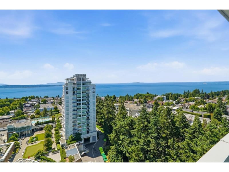 #1601 15152 RUSSELL Avenue, White Rock, British Columbia, V4B0A3, White Rock, British Columbia — photo 1 of 5