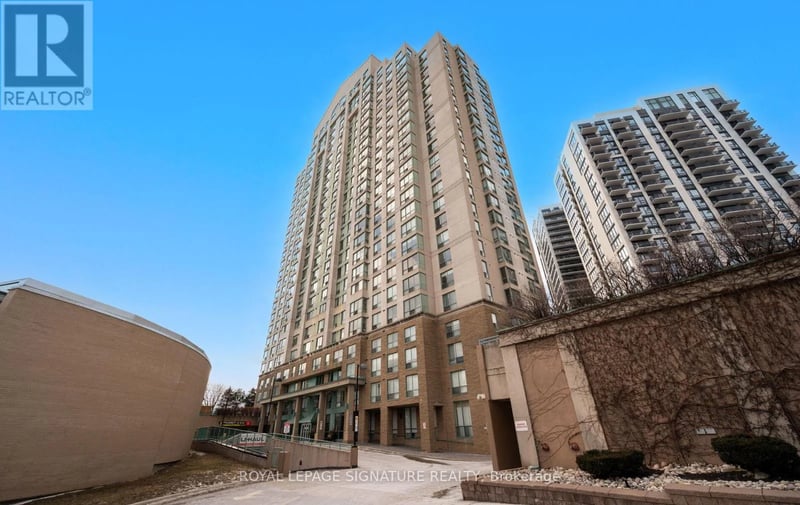 #102 101 Subway Crescent, Toronto (Islington-City Centre West), Ontario, M9B6K4, Toronto (Islington-City Centre West), Ontario — photo 1 of 5