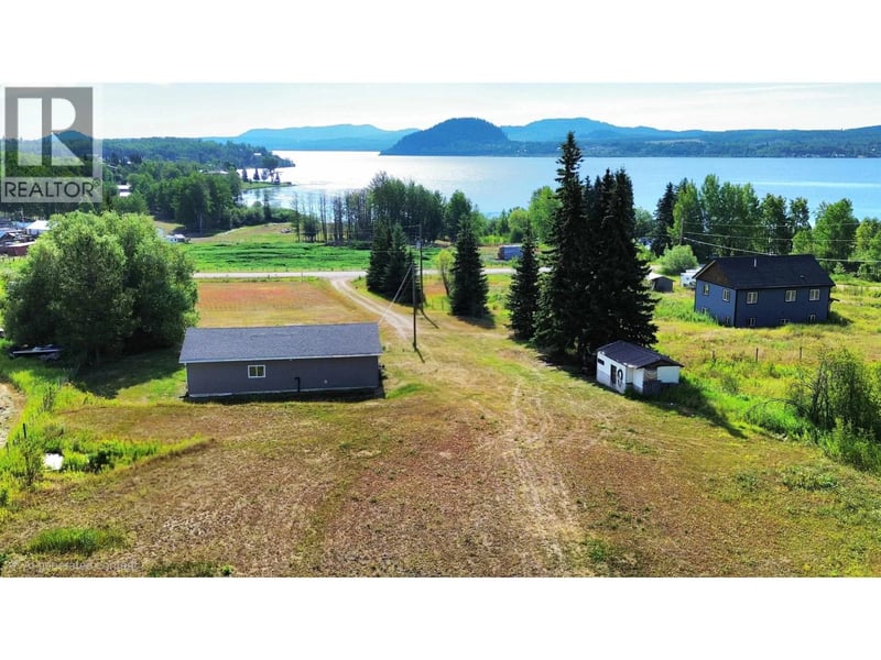 7086 STELLA Road, Fraser Lake, British Columbia, V0J1S0, Fraser Lake, British Columbia — photo 1 of 5
