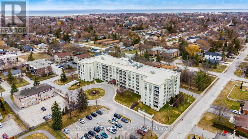 #102 172 Eighth Street, Collingwood, Ontario, L9Y4T2, Collingwood, Ontario — photo 1 of 5