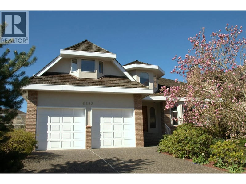 6823 GRANT Place, Burnaby, British Columbia, V5B4X4, Burnaby, British Columbia — photo 1 of 5