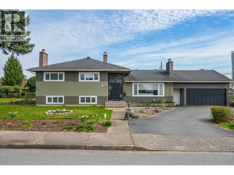 1740 BETA Avenue, Burnaby, British Columbia, V5C5M7, Burnaby, British Columbia — photo 1 of 5