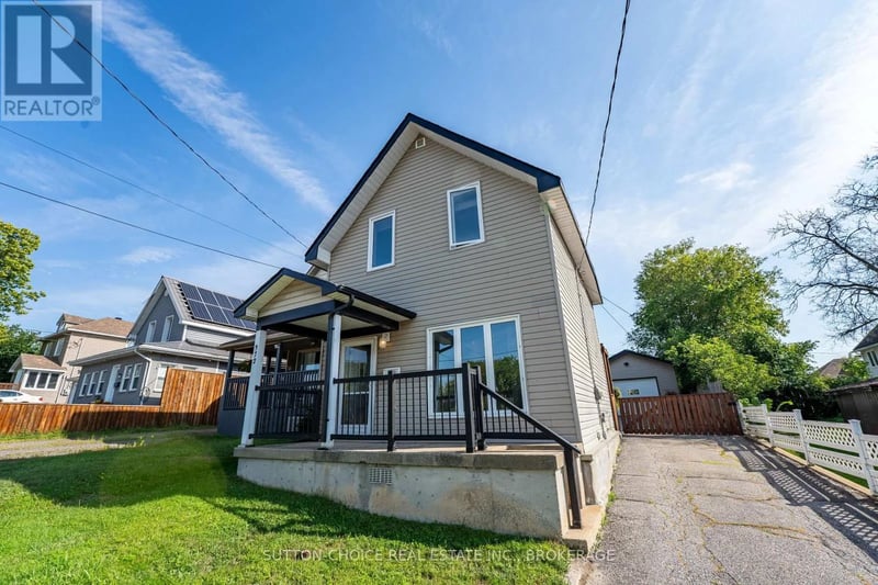 372 Third Avenue East, North Bay (Central), Ontario, P1B1M6, North Bay (Central), Ontario — photo 1 of 5