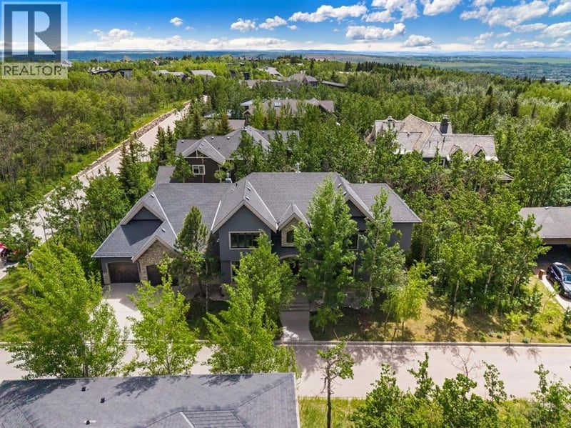 136 Posthill Drive Southwest, Calgary, Alberta, T3H0J1, Calgary, Alberta — photo 1 of 5