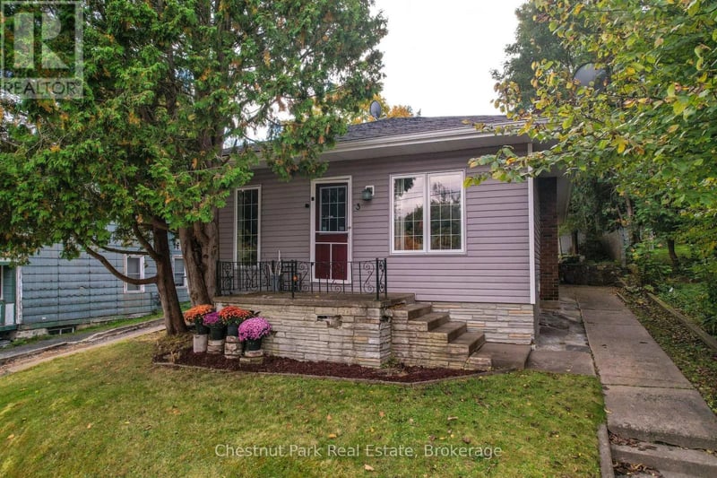 3 CORA Street East, Huntsville, Ontario, P1H1T5, Huntsville, Ontario — photo 1 of 5