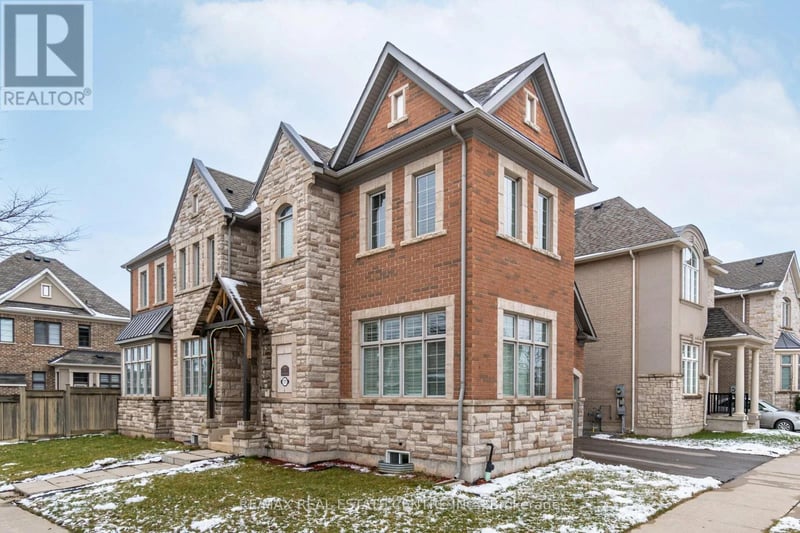 177 North Park Boulevard North, Oakville (GO Glenorchy), Ontario, L6M0X3, Oakville (GO Glenorchy), Ontario — photo 1 of 5