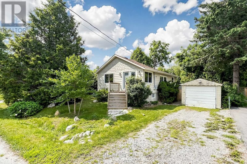 9 Maple Grove Street, Whitchurch-Stouffville, Ontario, L4A2X6, Whitchurch-Stouffville, Ontario — photo 1 of 5