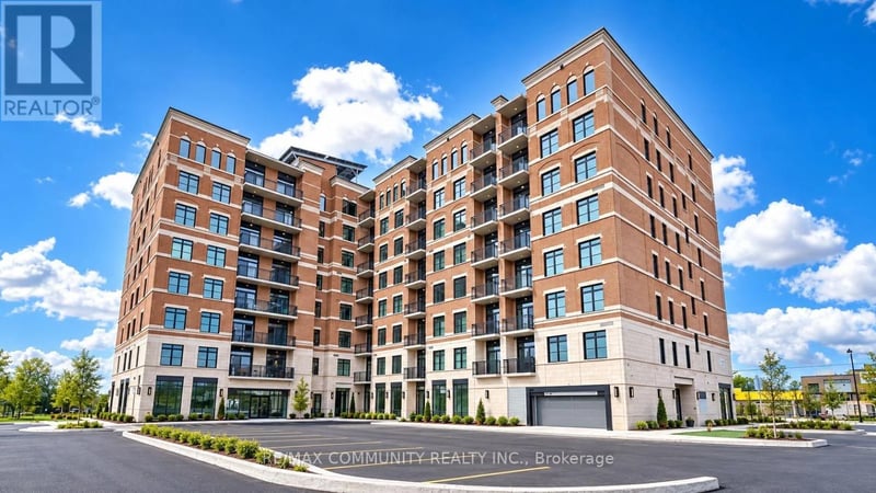 #406 5917 Main Street, Whitchurch-Stouffville (Stouffville), Ontario, L4A5G4, Whitchurch-Stouffville (Stouffville), Ontario — photo 1 of 5