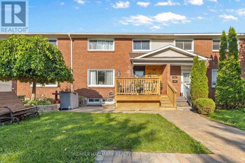 789 Borthwick Avenue, Ottawa, Ontario, K1K2M5, Ottawa, Ontario — photo 1 of 5