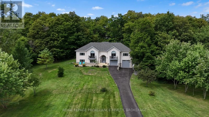 27 Collins Drive, Frontenac (Frontenac South), Ontario, K0H1X0, Frontenac (Frontenac South), Ontario — photo 1 of 5