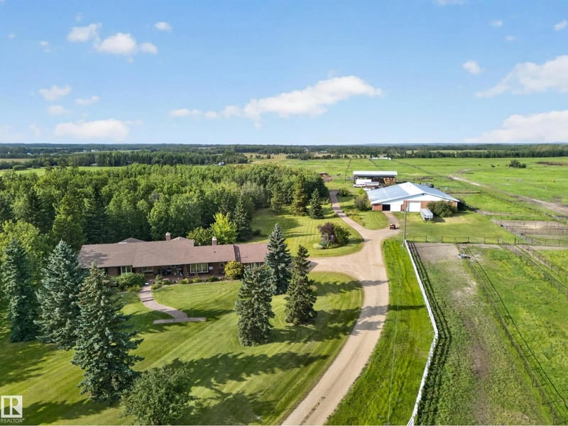 22066 TWP ROAD 522, Rural Strathcona County, Alberta, T8E1G2, Rural Strathcona County, Alberta — photo 1 of 5