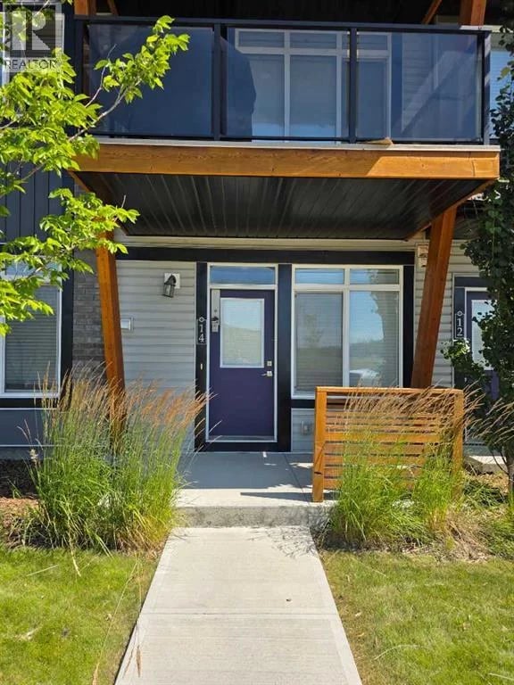 14 Savanna Pass Northeast, Calgary, Alberta, T3J0Y2, Calgary, Alberta — photo 1 of 5