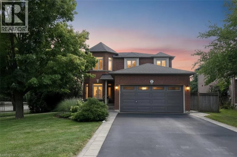 470 AMANDA Crescent, Burlington, Ontario, L7L6H5, Burlington, Ontario — photo 1 of 5