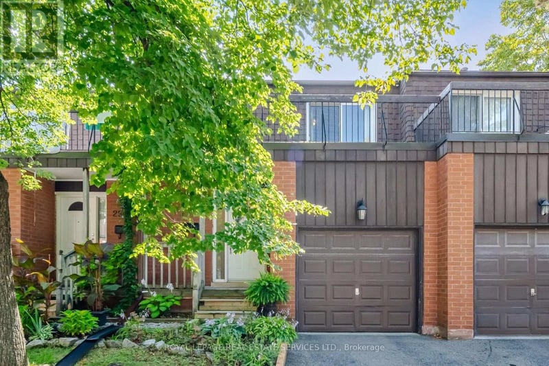 #28 750 Burnhamthorpe Road East, Mississauga (Applewood), Ontario, L4Y2X3, Mississauga (Applewood), Ontario — photo 1 of 5