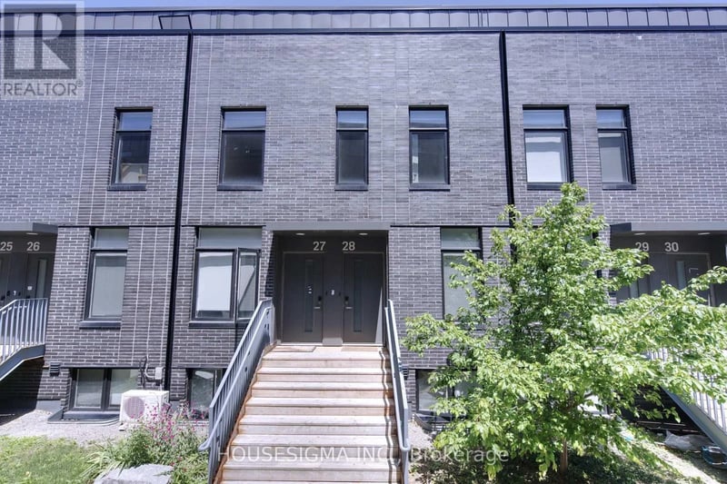 #28 1720 Simcoe Street North, Oshawa (Samac), Ontario, L1G0C3, Oshawa (Samac), Ontario — photo 1 of 5