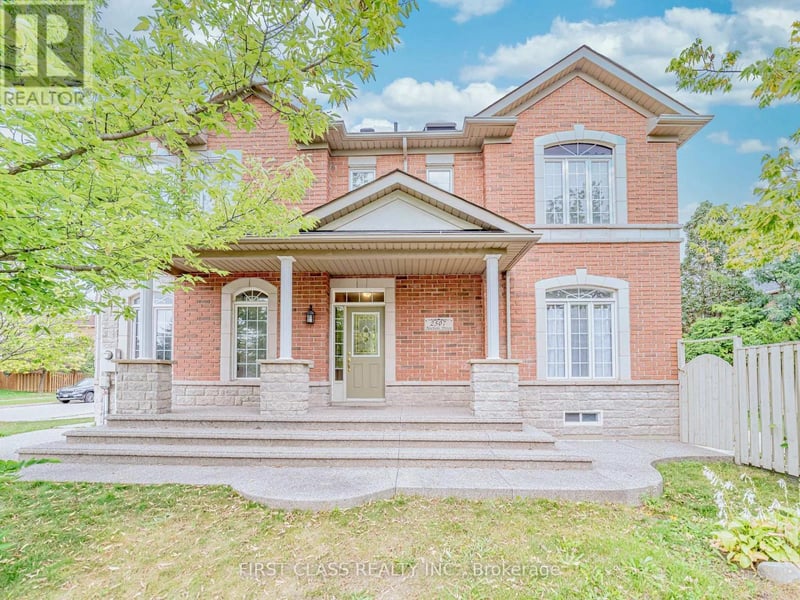 2507 Nichols Drive, Oakville (WC Wedgewood Creek), Ontario, L6H7A4, Oakville (WC Wedgewood Creek), Ontario — photo 1 of 5