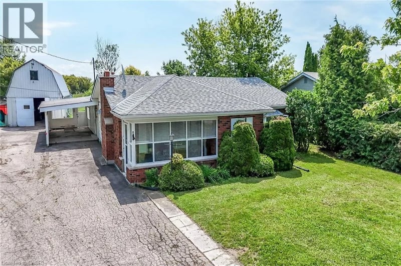114 SECOND Road East, Stoney Creek, Ontario, L8J3J2, Stoney Creek, Ontario — photo 1 of 5
