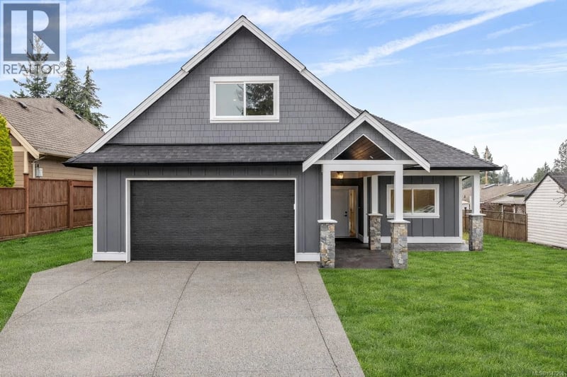 715 Doehle Avenue, Parksville, British Columbia, V9P2V1, Parksville, British Columbia — photo 1 of 5