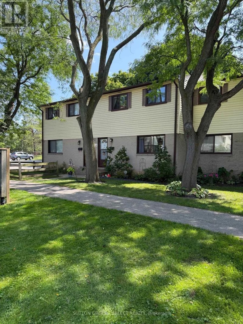 #26 825 Dundalk Drive, London South (South Q), Ontario, N6C3V6, London South (South Q), Ontario — photo 1 of 5