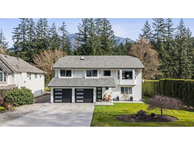 295 FORREST Crescent, Hope, British Columbia, V0X1L4, Hope, British Columbia — photo 1 of 5
