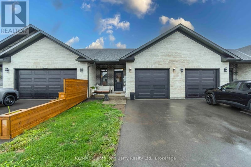 28 Raycroft Drive, Belleville (Thurlow Ward), Ontario, K8N0R4, Belleville (Thurlow Ward), Ontario — photo 1 of 5