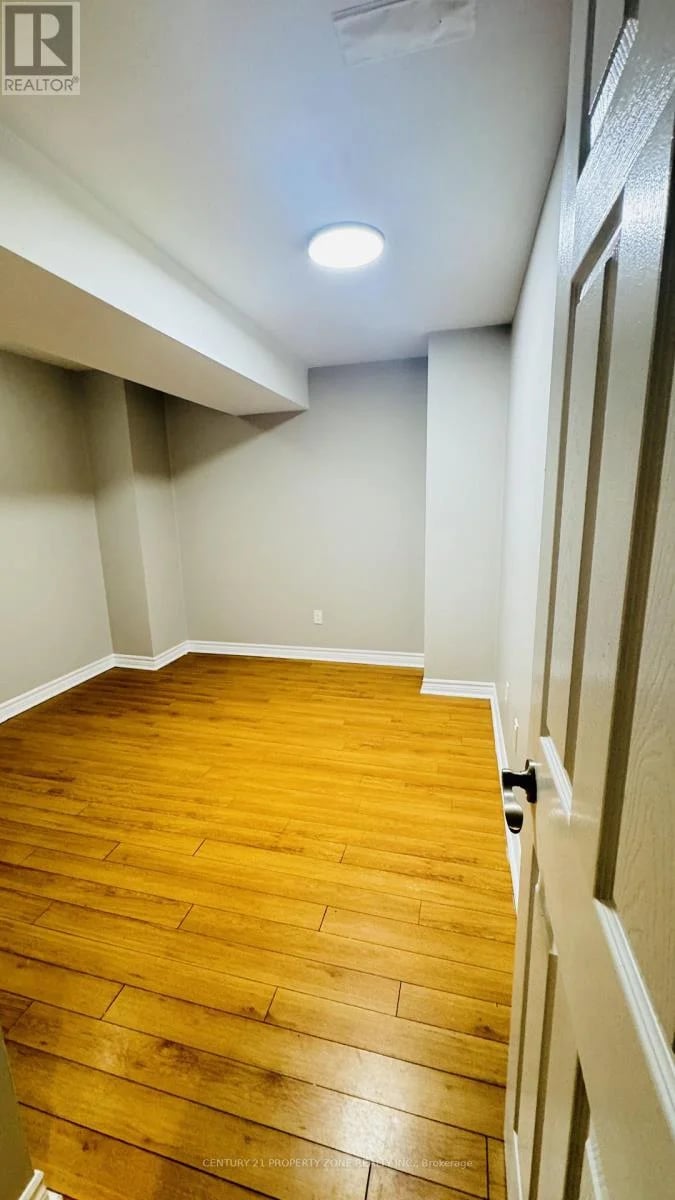 887 Bennett Boulevard, Milton (BE Beaty), Ontario, L9T6X5, Milton (BE Beaty), Ontario — photo 1 of 5